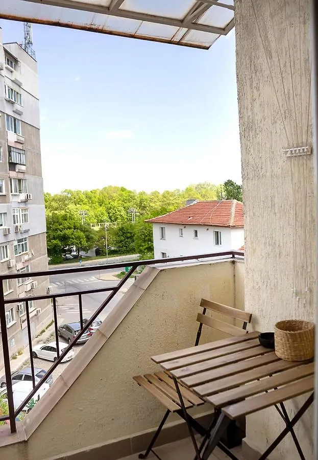 ~ The Blue ~ 1Bd Flat Near Asparuhovo Sea Garden Apartment Varna Bulgaria