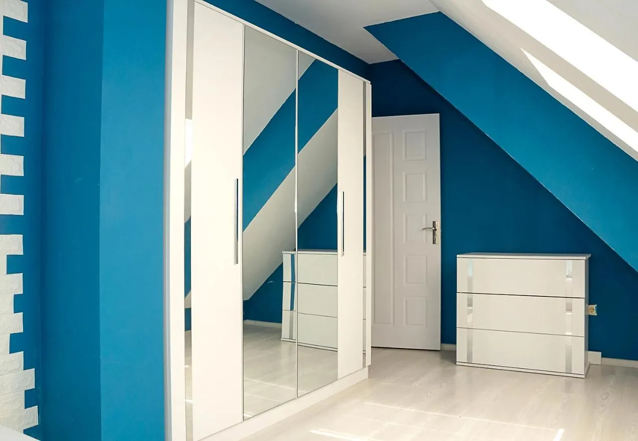 ~ The Blue ~ 1Bd Flat Near Asparuhovo Sea Garden contacts